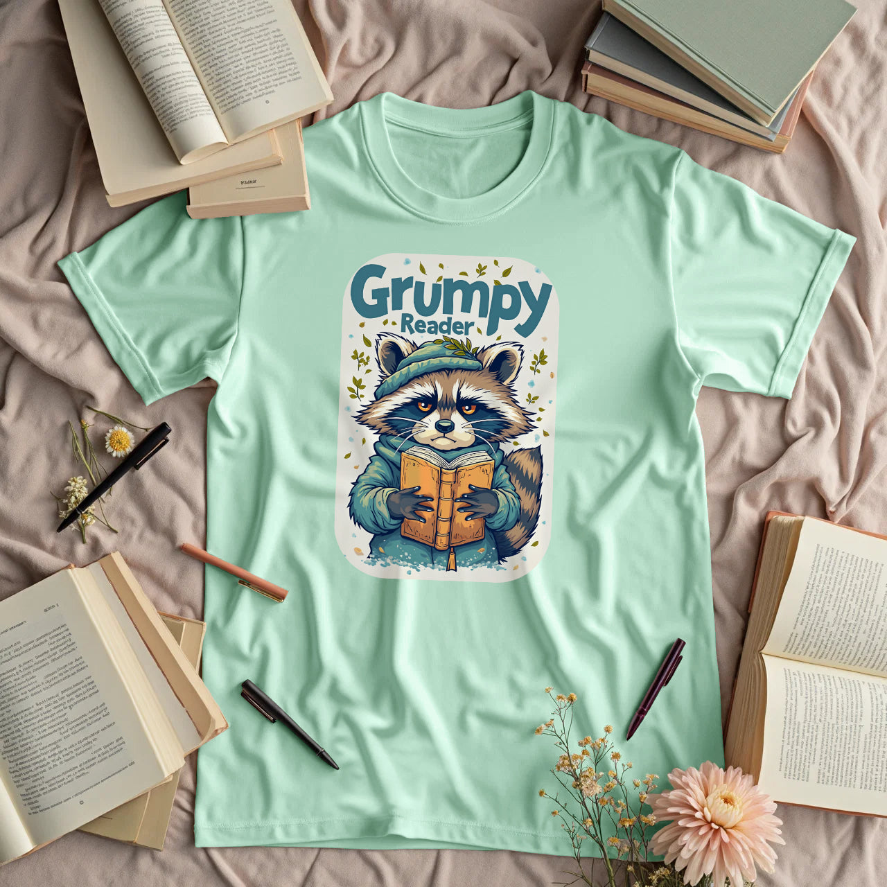 Grumpy Reader - Raccoon