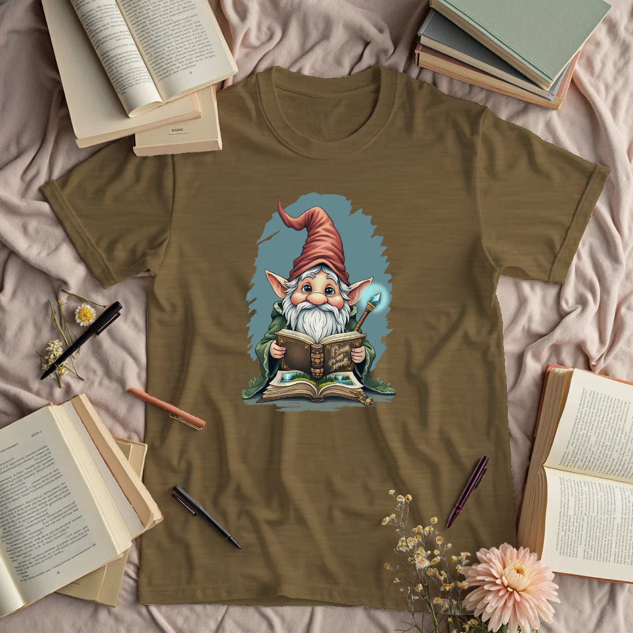 Cute Reading Gnome Wizard