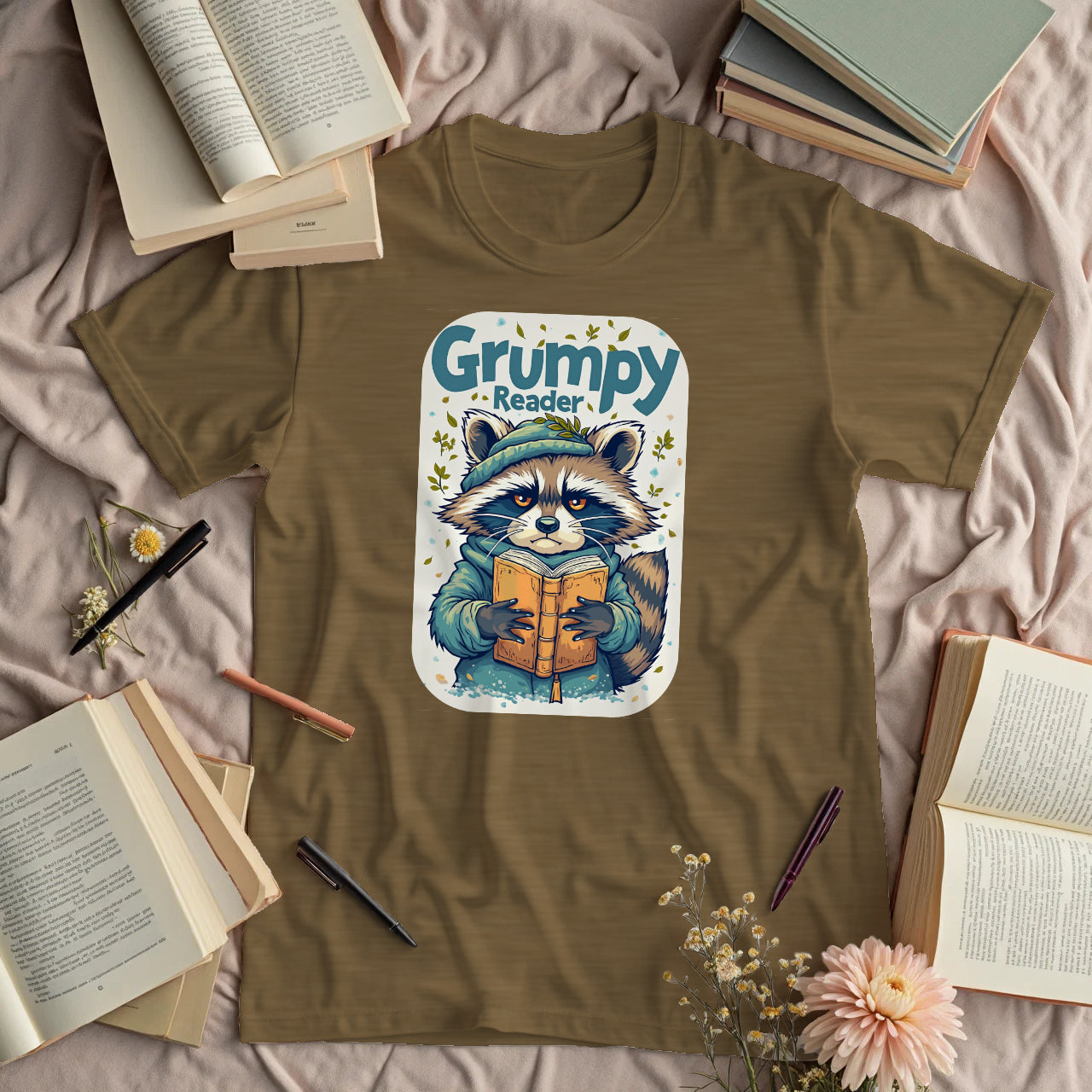Grumpy Reader - Raccoon